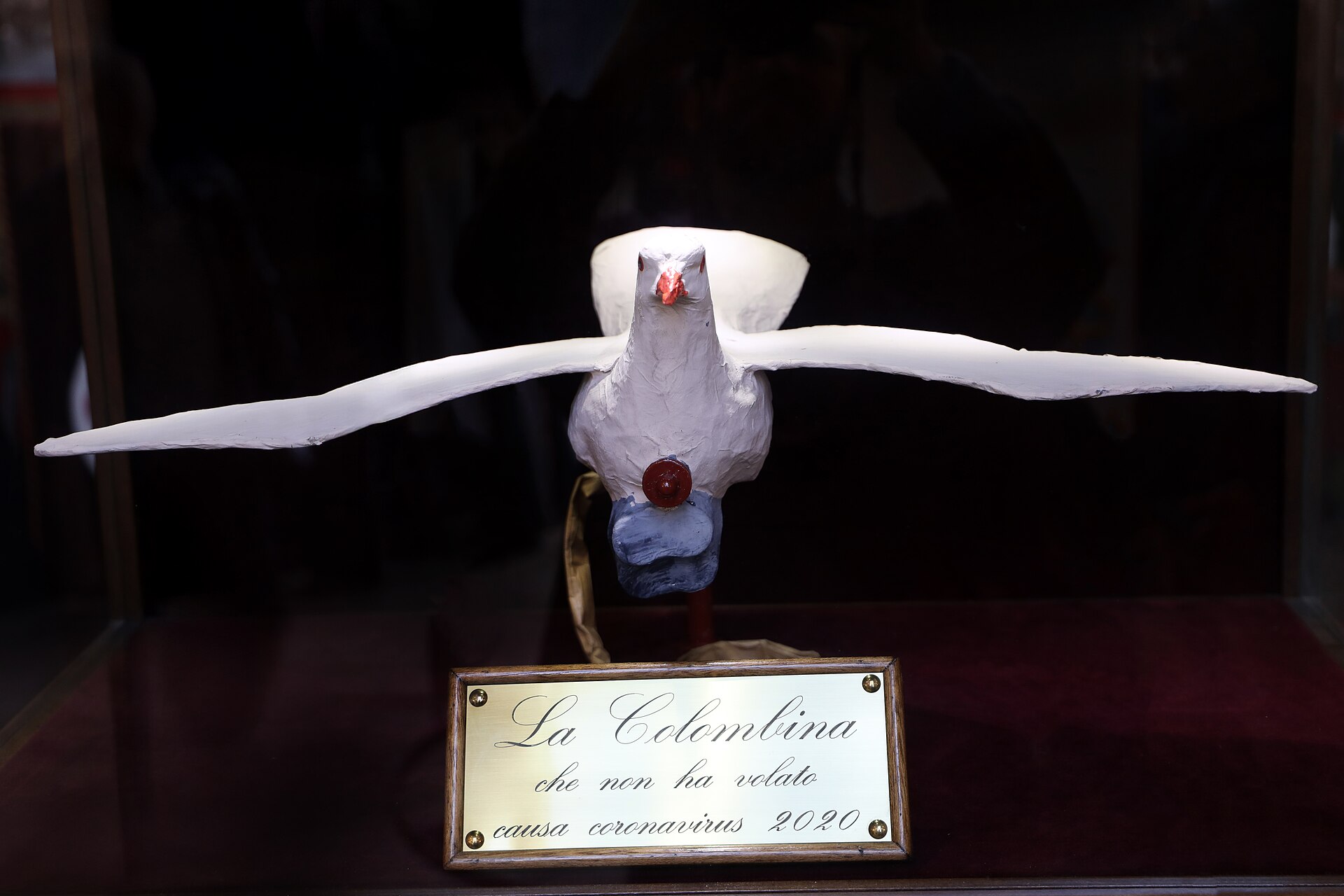 The colombina, a dove-shaped rocket used in the Scoppio del Carro ceremony